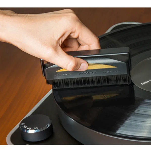 AudioQuest Super-Conductive Anti-Static Record Brush